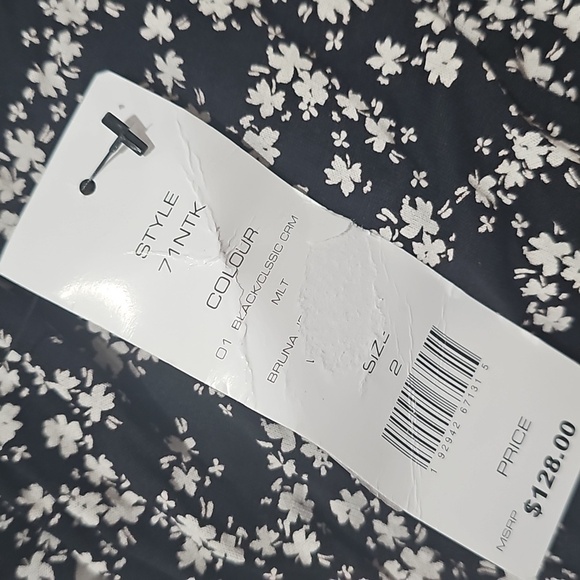 French connection Floral Black flowy Dress with tie​ - Picture 5 of 5